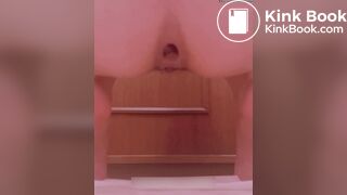 Twitter girl poop 1