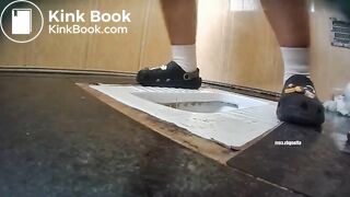 spy camera asian girl pee and shit.video_529