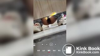 spy camera asian girl pee and shit.video_521