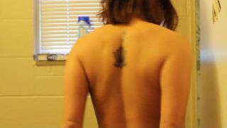 Dirty girl makes a creamy poop