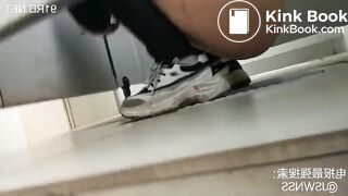 spy camera asian girl pee and shit.video_773