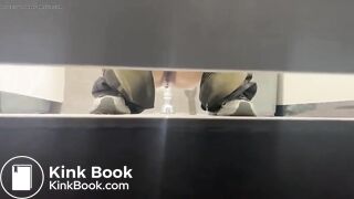spy camera asian girl pee and shit.video_530