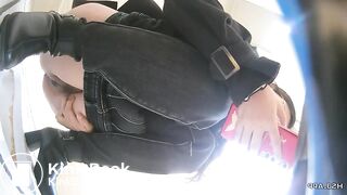 spy camera asian girl pee and shit.video_499