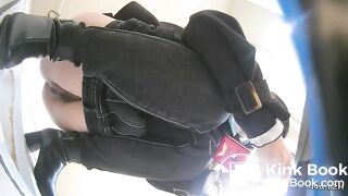 spy camera asian girl pee and shit.video_499