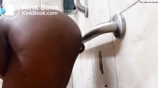 SEXY EBONY BABE PROJECTILE POOP