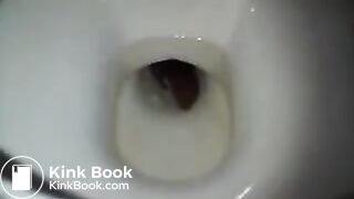 Girl pooping on toilet - video 76