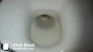 Girl pooping on toilet - video 76