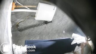spy camera asian girl pee and shit.video_496