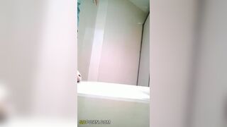 spy camera asian girl pee and shit.video_504