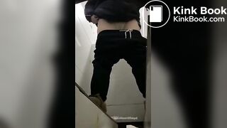 spy camera asian girl pee and shit.video_527