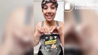 Hot girl shitting in chip bag