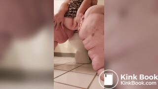 Ssbbw toilet bombing