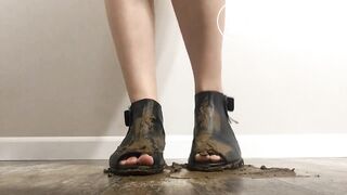 Smearing Poop On Her Shoes