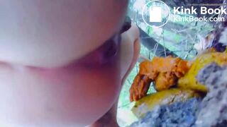 Hot girl shitting outdoors - video 3