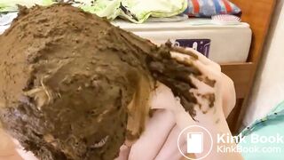Hot girl shitting on floor and smearing it on herself