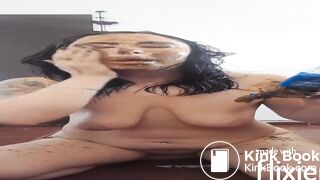 One of my favorite scat girl shitting in bottle