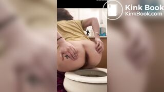 Big ass diarrea on toilet