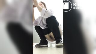 spy camera asian girl pee and shit.video_144