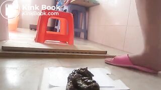 PEEPING AT CHINESE GIRLS USING THE RESTROOM.video-140
