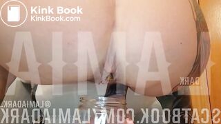 Sexy pooping @lamiadark_