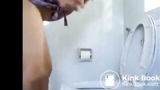 Short Video Of Girl - Having Diarrhea in toilet