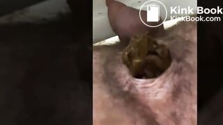 Hot Guys Shitting