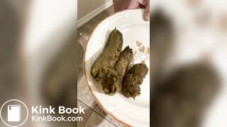 Naked Guy Pooping on the Plate