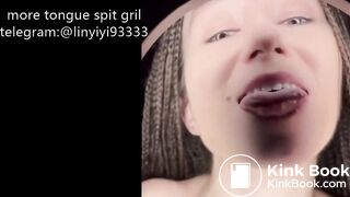 Girl's sexy long tongue 6