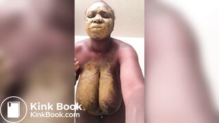 Ebony MILF scat show