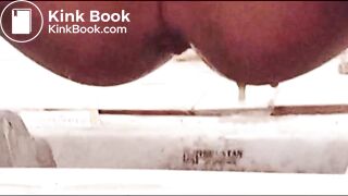 Desi Indian Girl doing Scat,Pooping,Shitting,Potty,Poop,Shit,Scatting, in Toilet.