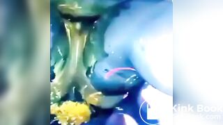 BlueGirl70 Poop Upskirt