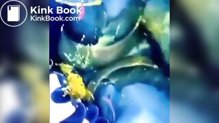 BlueGirl70 Poop Upskirt