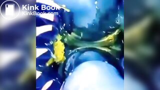 BlueGirl70 Poop Upskirt