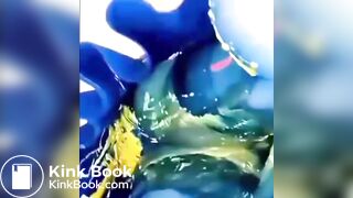 BlueGirl70 Poop Upskirt