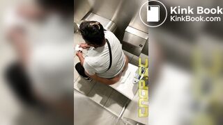 Ebony Toilet Voyeur