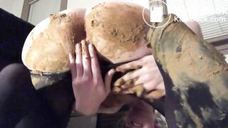 TS Emily - Shit smearing in tights