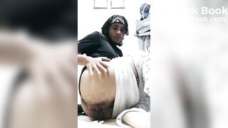 SE EXCITA CUANDO CAGA