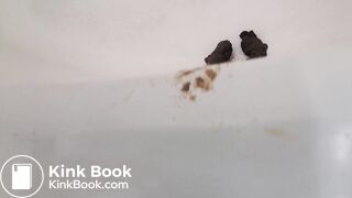 Pooping 629 - Tub Side