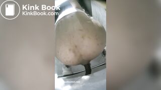 Chinese Women desperate to get her Poop out