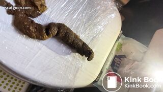 Blonde Brit dumps on toilet lid