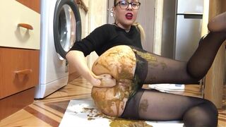 Ella Gilbert - Shitting tights & dirty fisting (talking to Steeve)