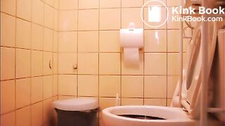 pissing with a catether