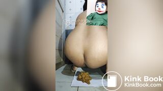 Beautiful chubby indian bhabhi potty - indian scat