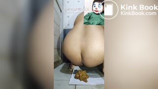 Beautiful chubby indian bhabhi potty - indian scat