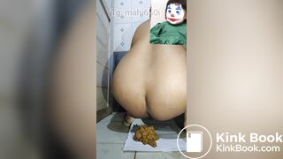 Beautiful chubby indian bhabhi potty - indian scat