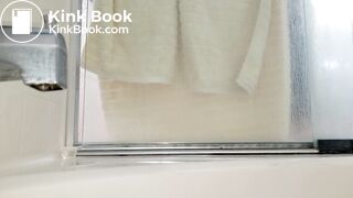 Pooping 390 - Run for the Tub