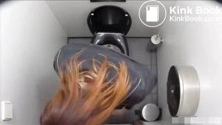 Red Head Shitting