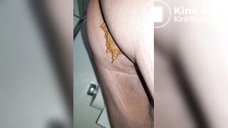 Pooping 308 - Closeup, Sloppy Poop
