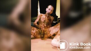 Scatfotze Rouven aus Dortmund saut mit Scheiße rum und hat den Arsch vollgestopft