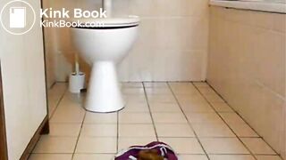 Cindy - Poo & pee with or without pants compil